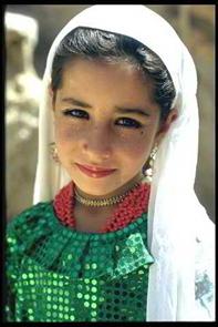 http://upload.wikimedia.org/wikipedia/commons/6/6d/Pashtun_girl.jpg