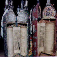 Torah Scrolls in Avraham Avinu Shul