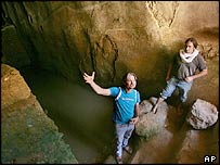 Shimon Gibson (left) and archaeologist Rafi Lewis in cave