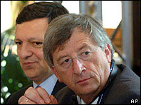 Luxembourg's Prime Minister Jean Claude Juncker (right) and European Commission President Jose Manuel Barroso