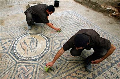 Image: Christian mosaic floor