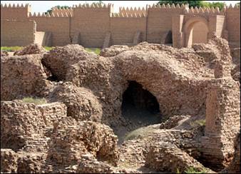 http://news.bbc.co.uk/nol/shared/spl/hi/middle_east/06/iraq_your_pictures/img/big/28_nick_babylon_ruins.jpg