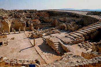 http://www.bibleplaces.com/images/Herodium_view_of_interior,_43-22tbwr.jpg